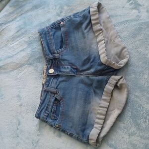 Hot Kiss Medium Light Wash Soft Denim Shorts Size 1